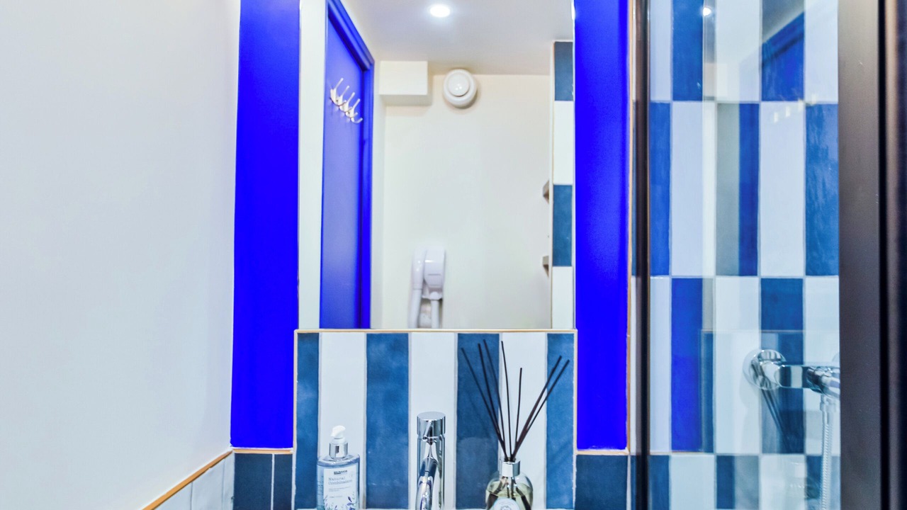 Photo of Bathroom in Quartier de la Place-Vendome