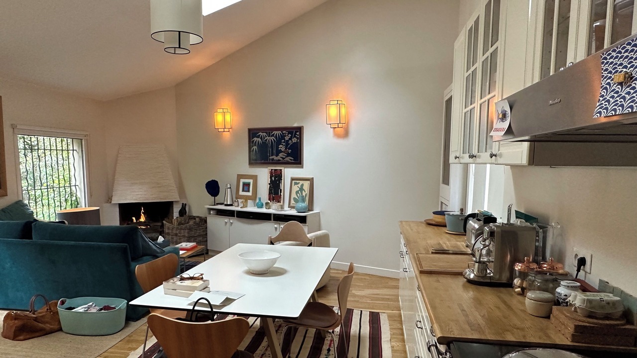 Photo of Kitchen in Combat