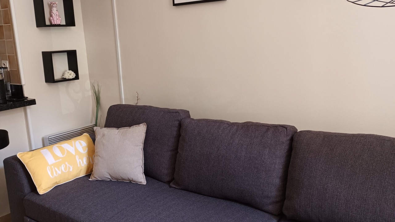 Photo of Livingroom in Quartier de la Folie-Mericourt
