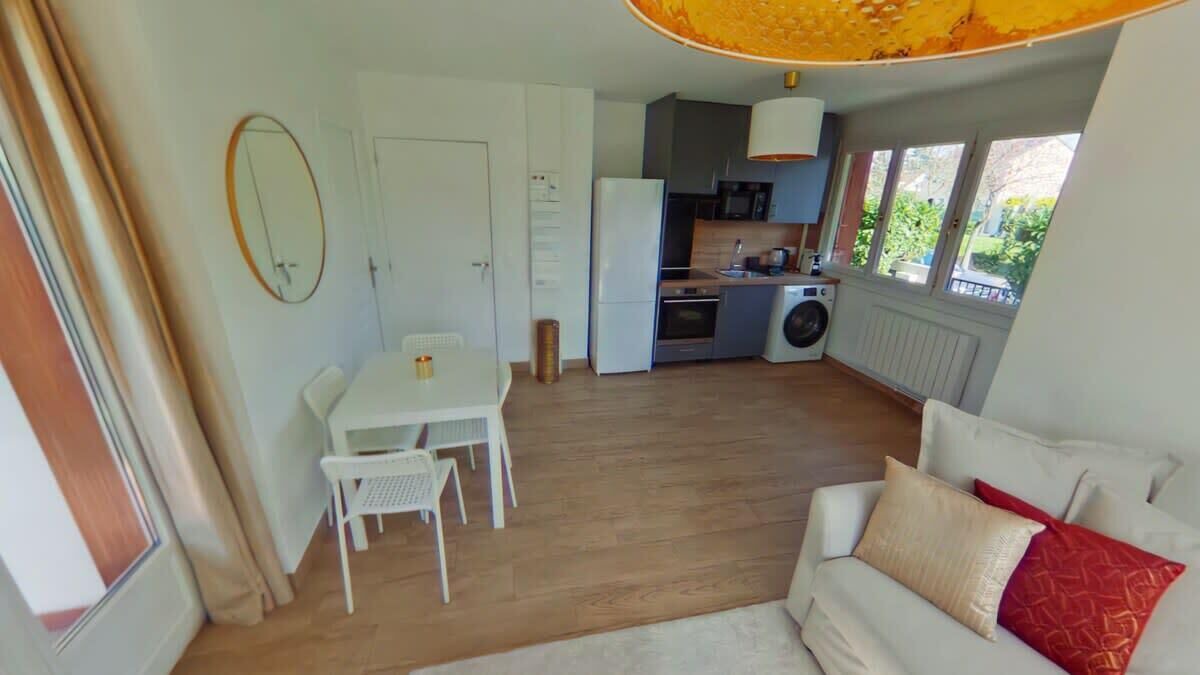 Photo of Others in Livry-Gargan