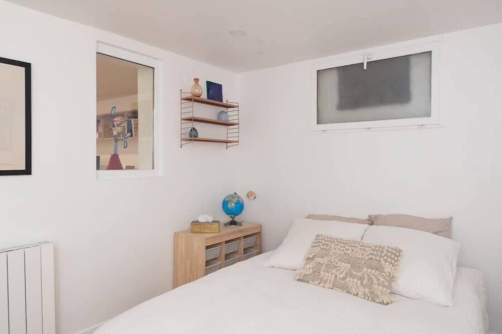 Photo of Bedroom in Belleville