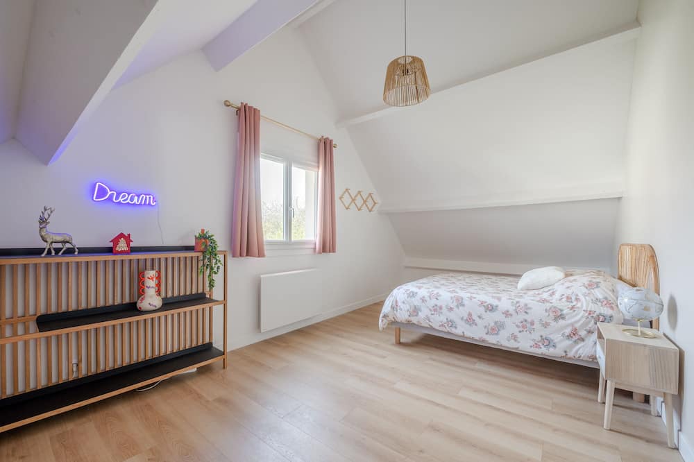 Photo of Bedroom in Chalifert