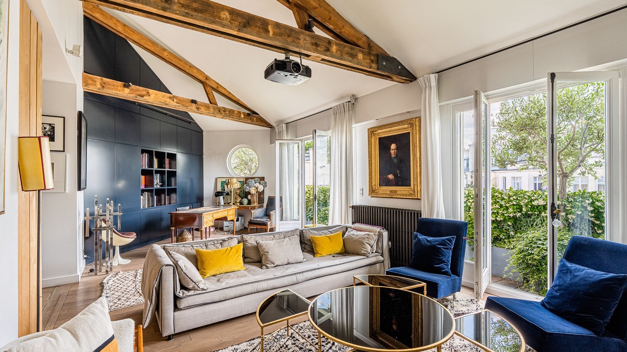 Photo of Livingroom in 16th Arrondissement