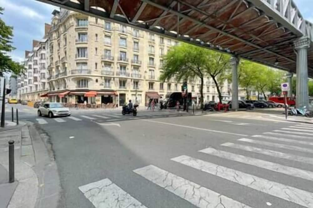 Photo of Others in Grenelle