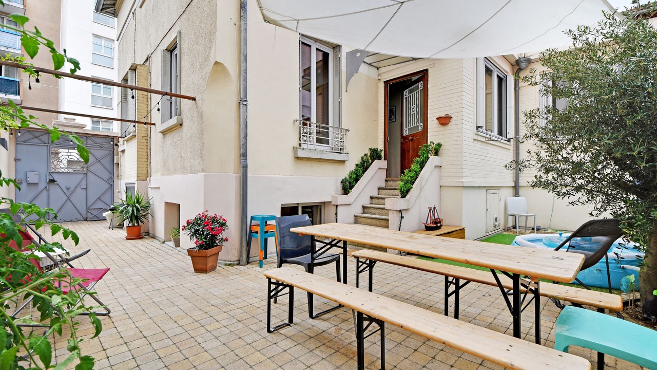 Photo of Outdoor in Clichy