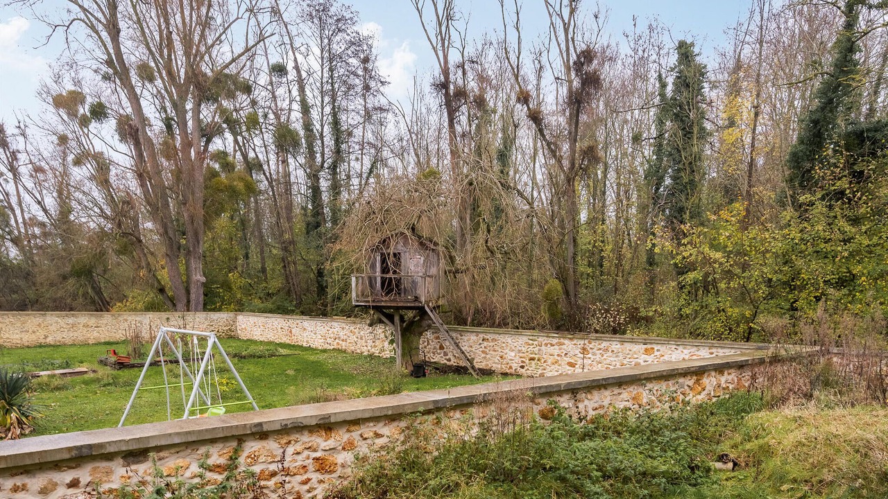 Photo of Others in Esbly
