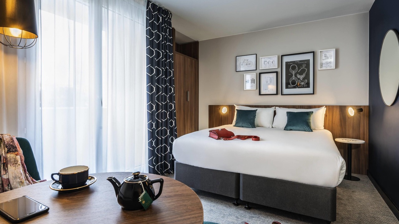 Photo of Bedroom in Saint-Lambert