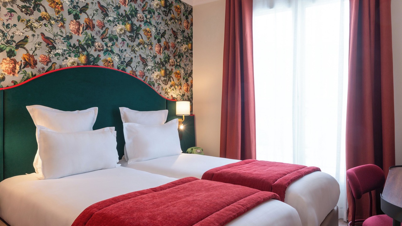 Photo of Bedroom in 9th Arrondissement