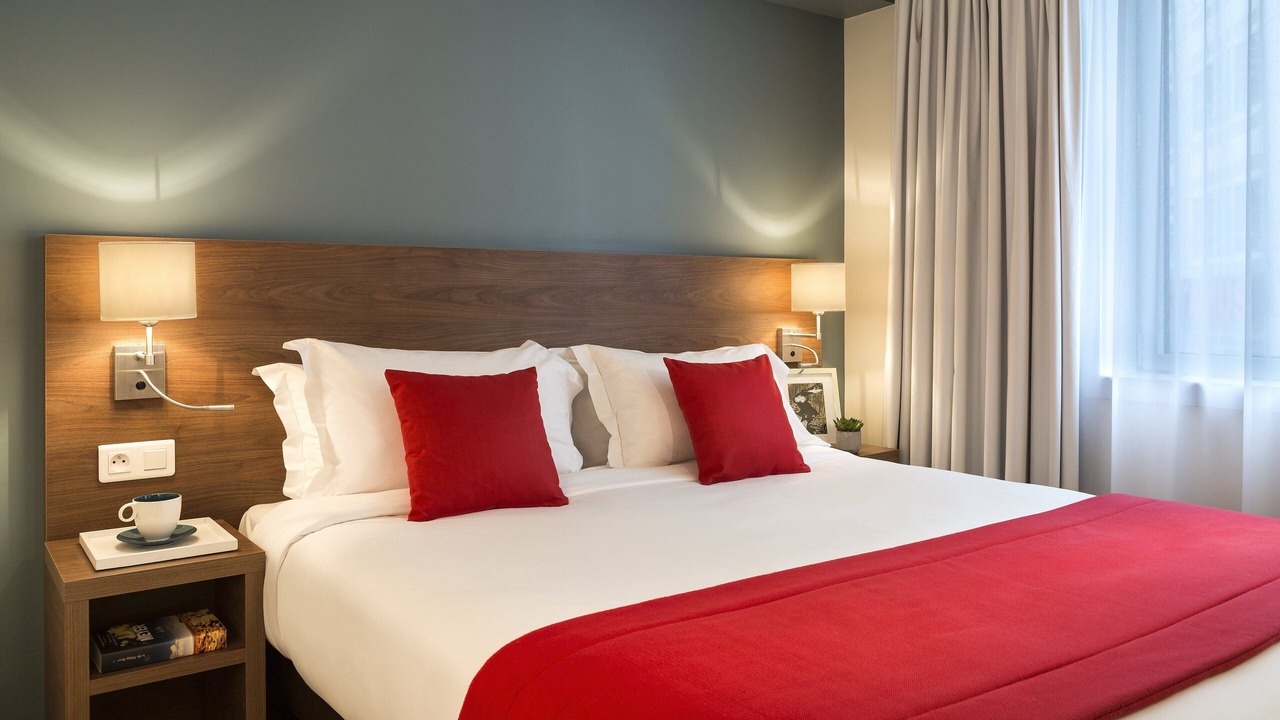 Photo of Bedroom in 13th Arrondissement