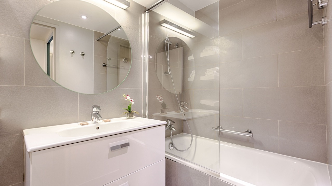 Photo of Bathroom in 13th Arrondissement