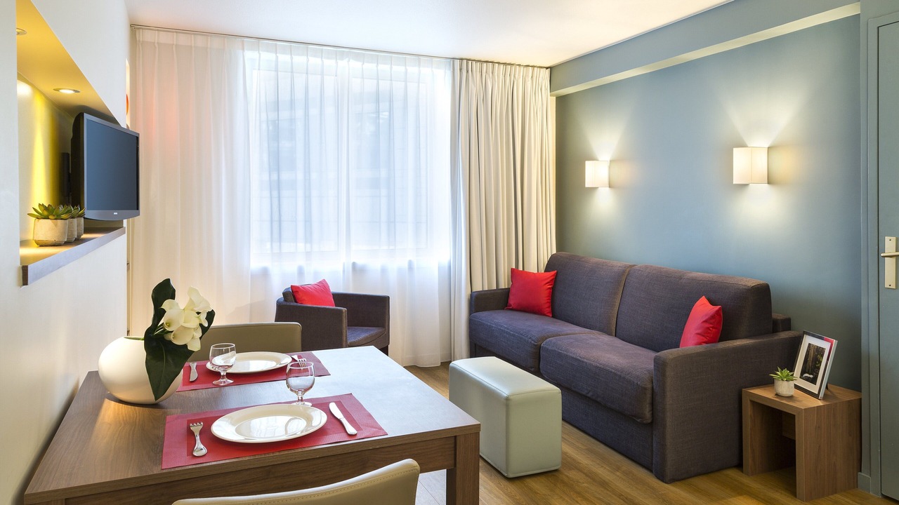 Photo of Bedroom in 13th Arrondissement