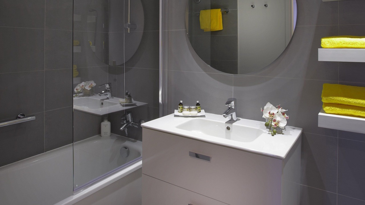 Photo of Bathroom in 13th Arrondissement