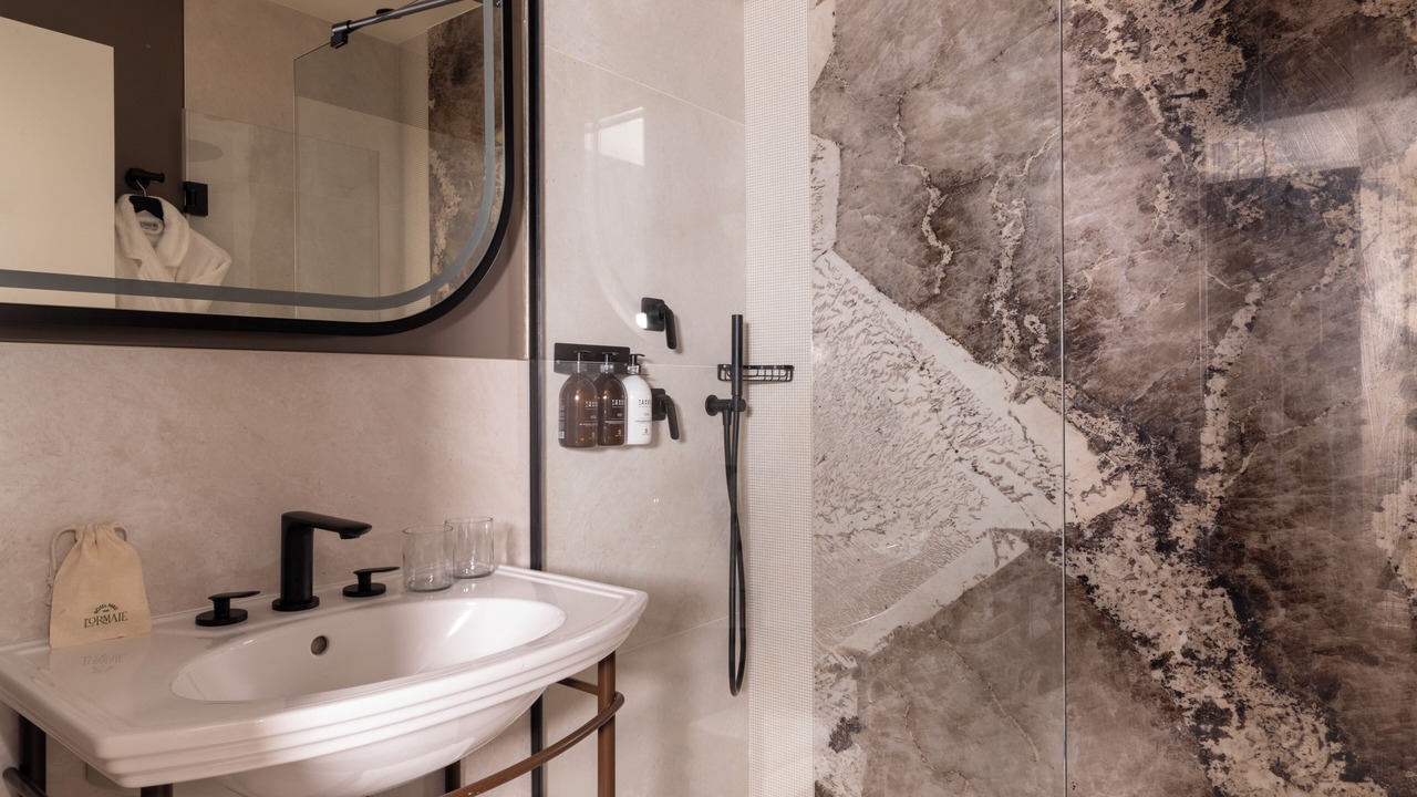 Photo of Bathroom in Chaillot