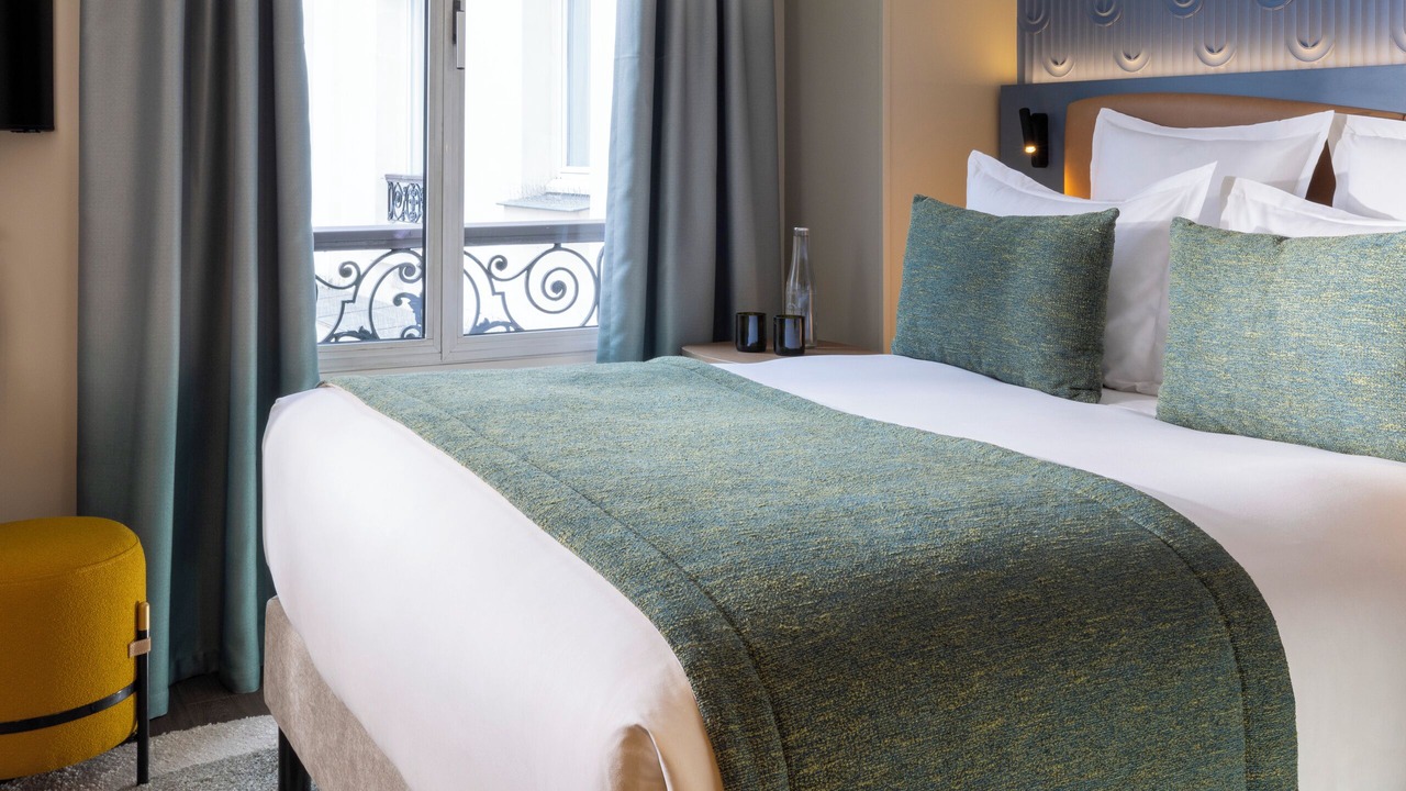 Photo of Bedroom in Chaillot