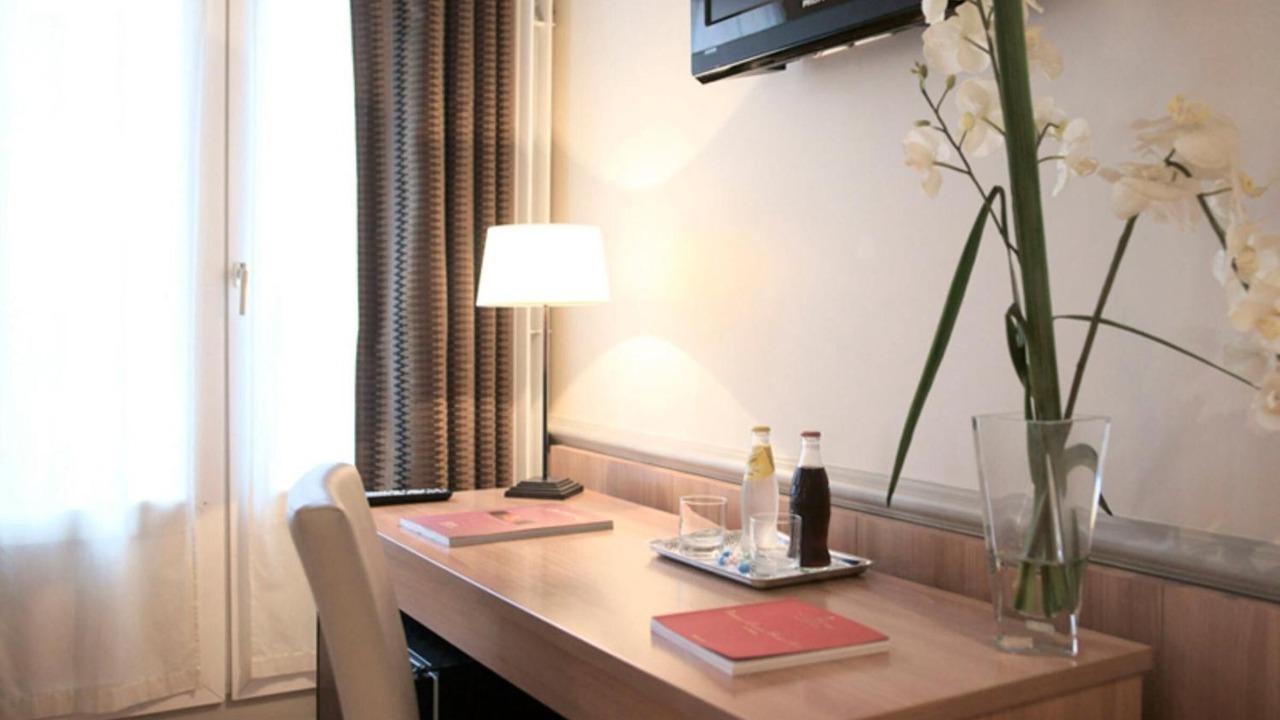 Photo of Bedroom in Montparnasse