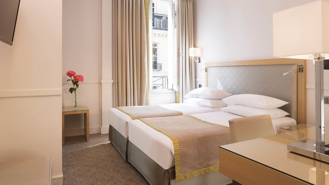 Photo of Bedroom in Chaillot