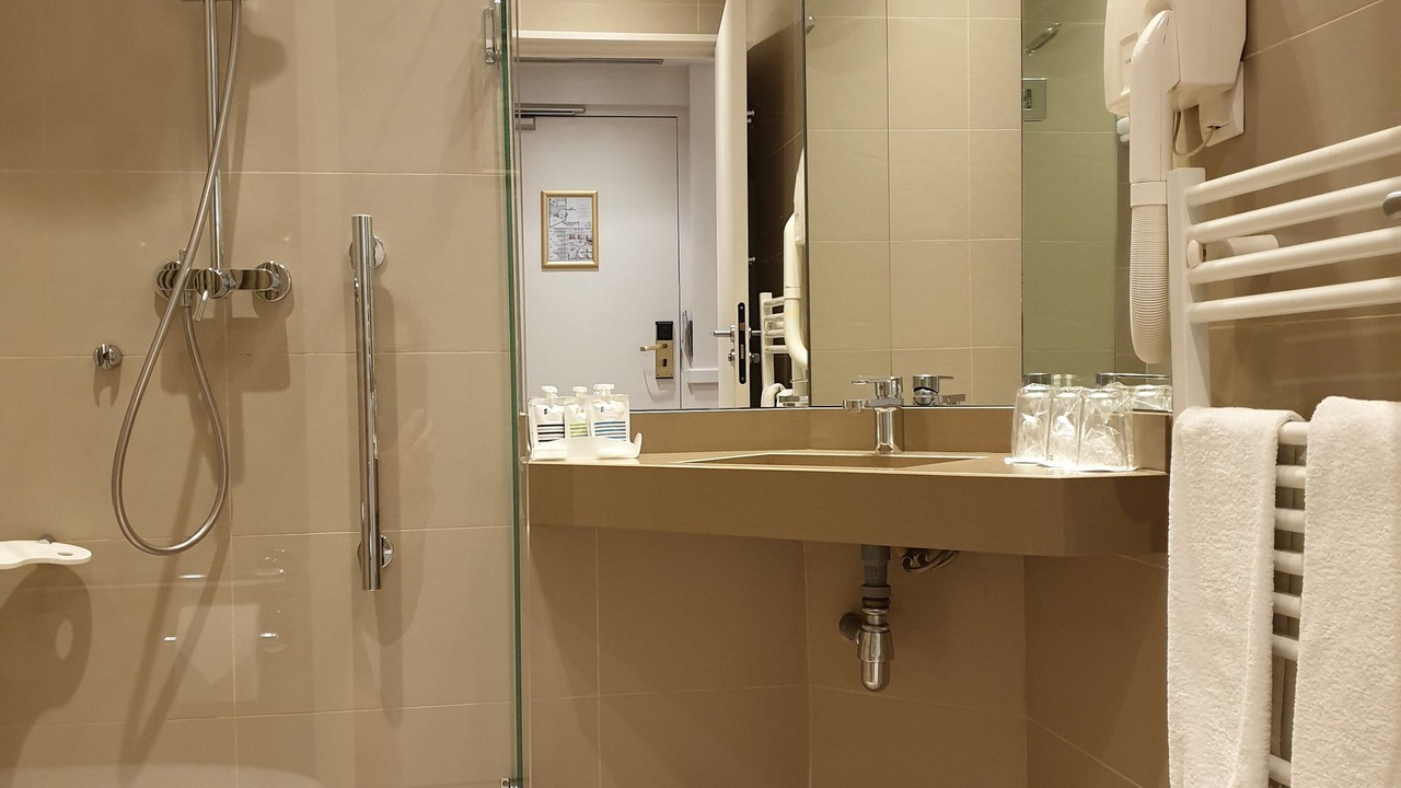 Photo of Bathroom in Chaillot