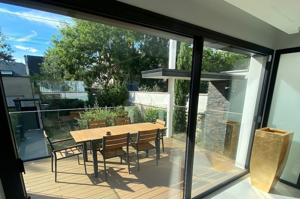 Photo of Outdoor in La Varenne Saint-Hilaire