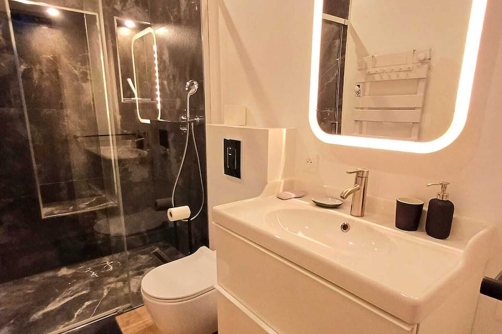 Photo of Bathroom in Rueil-Malmaison