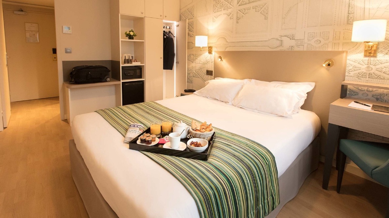 Photo of Bedroom in Antony