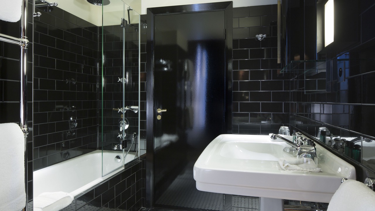 Photo of Bathroom in Vivienne