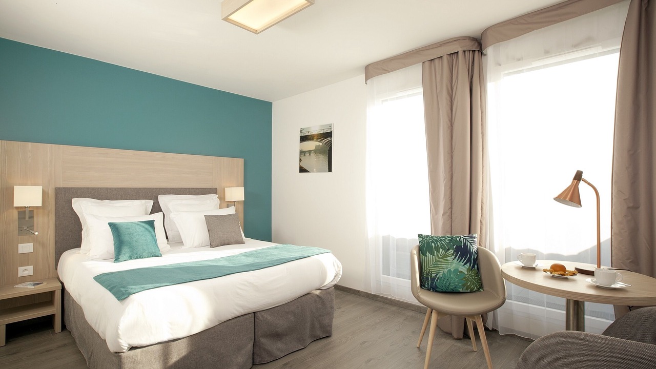 Photo of Bedroom in Asnieres-sur-Seine