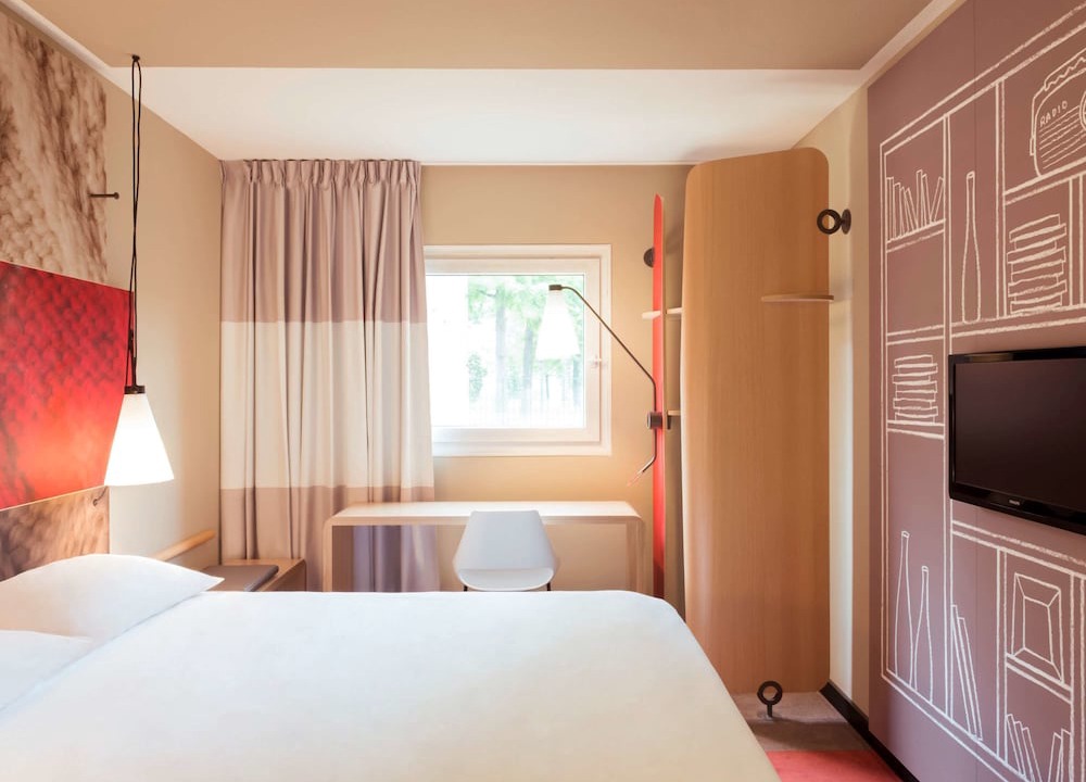 Photo of Bedroom in Clichy