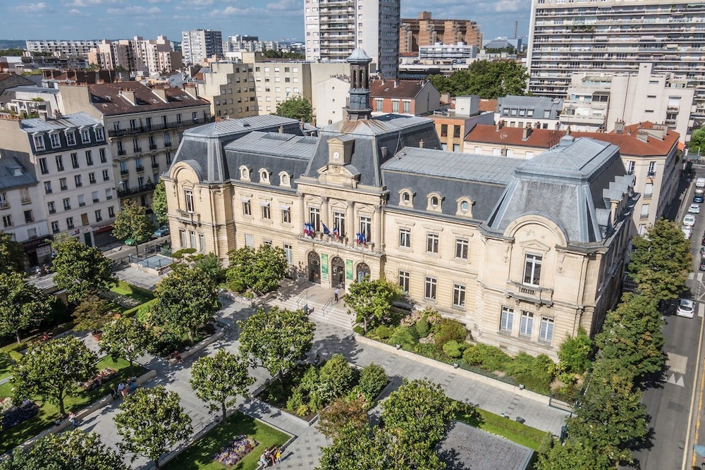 Photo of Outdoor in Clichy