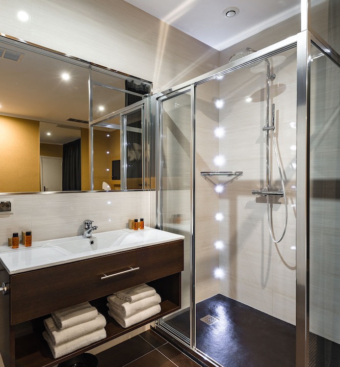Photo of Bathroom in Clichy
