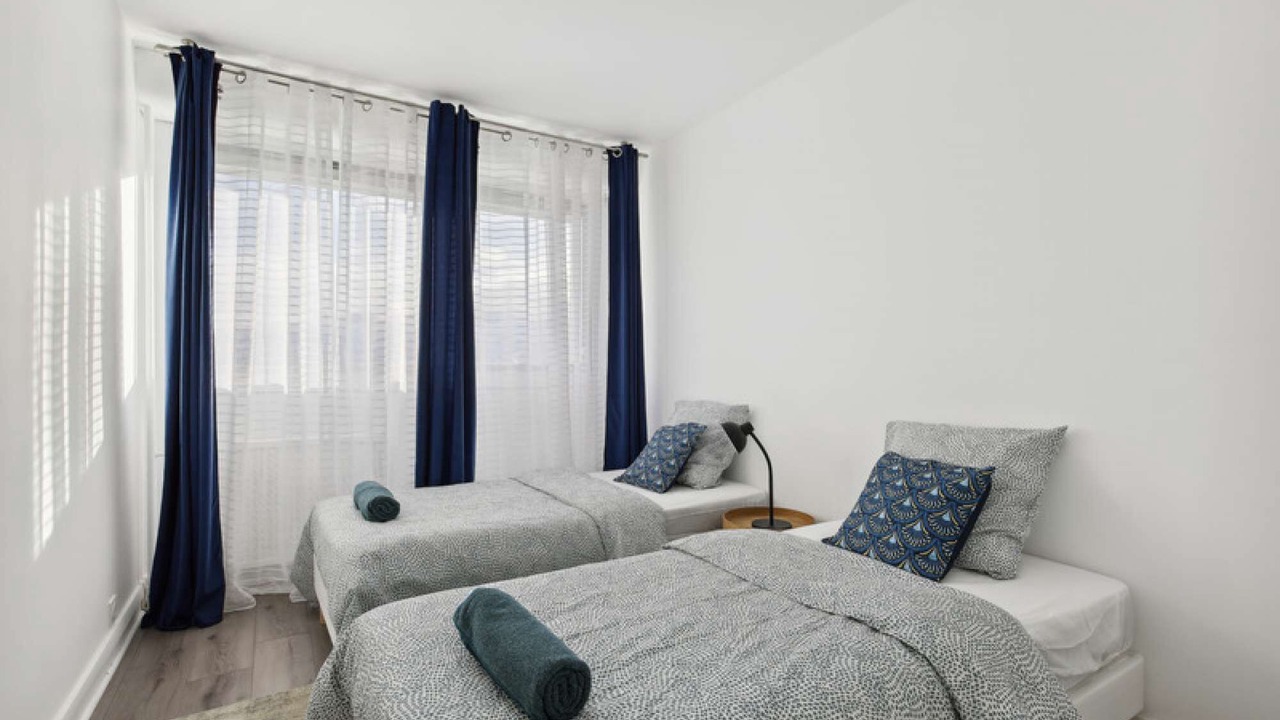 Photo of Bedroom in Colombes