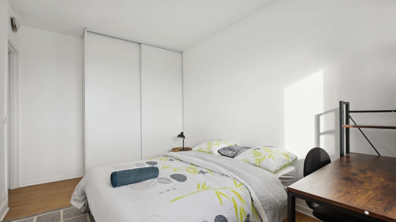 Photo of Bedroom in Colombes