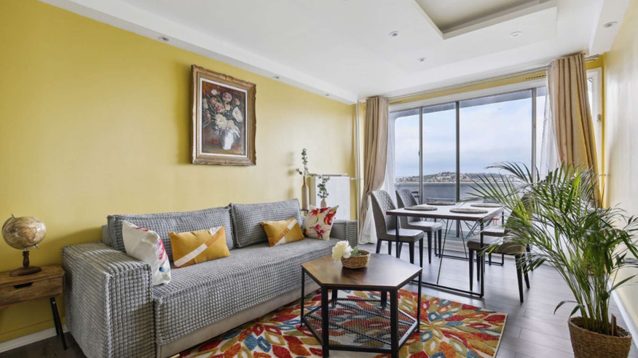Photo of Livingroom in Colombes