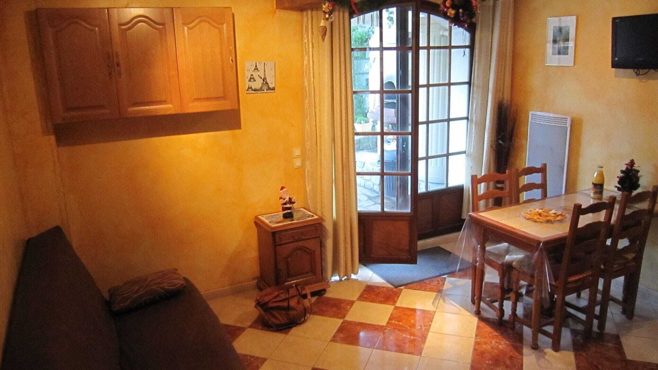 Photo of Livingroom in Brou-sur-Chantereine
