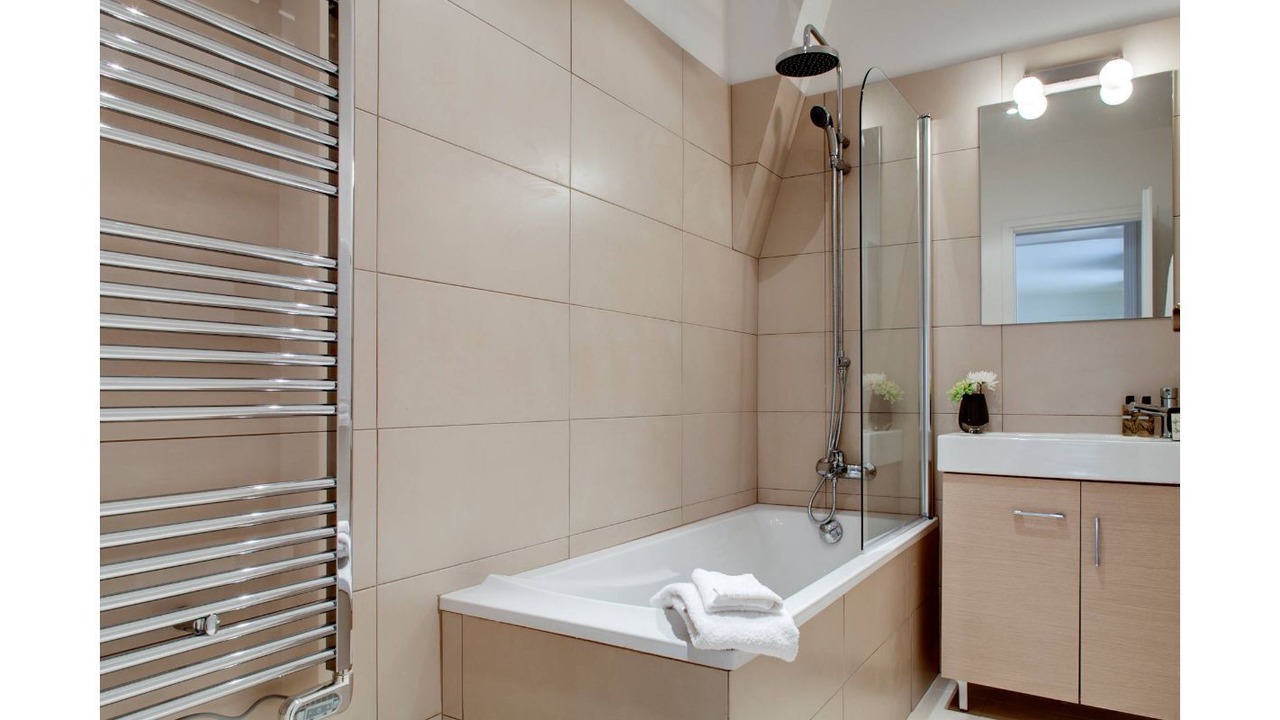 Photo of Bathroom in 3rd Arrondissement