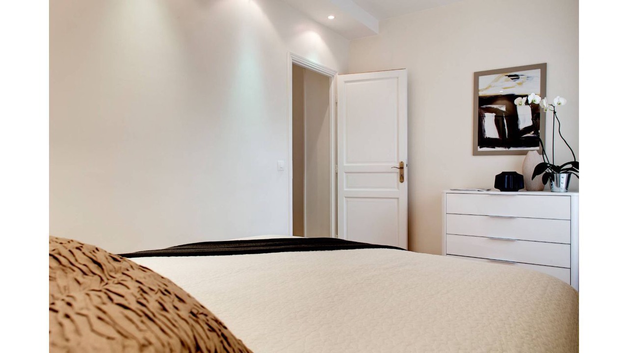 Photo of Bedroom in 3rd Arrondissement