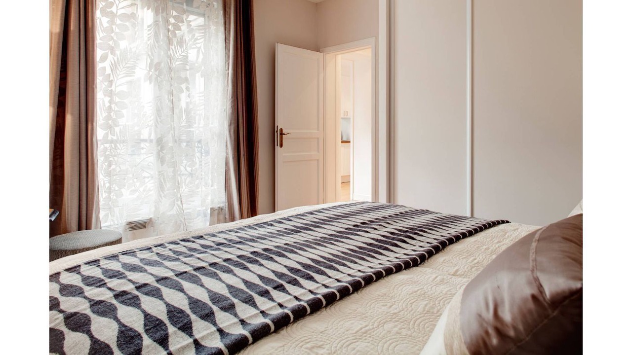Photo of Bedroom in 3rd Arrondissement