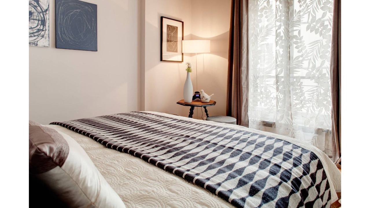 Photo of Bedroom in 3rd Arrondissement