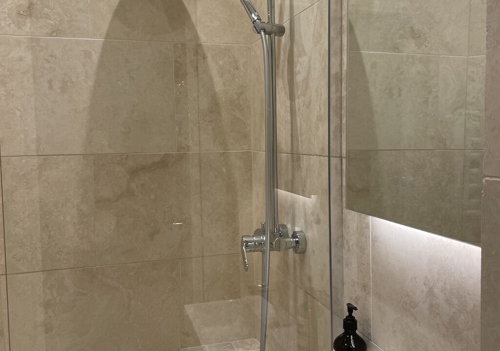 Photo of Bathroom in Combat