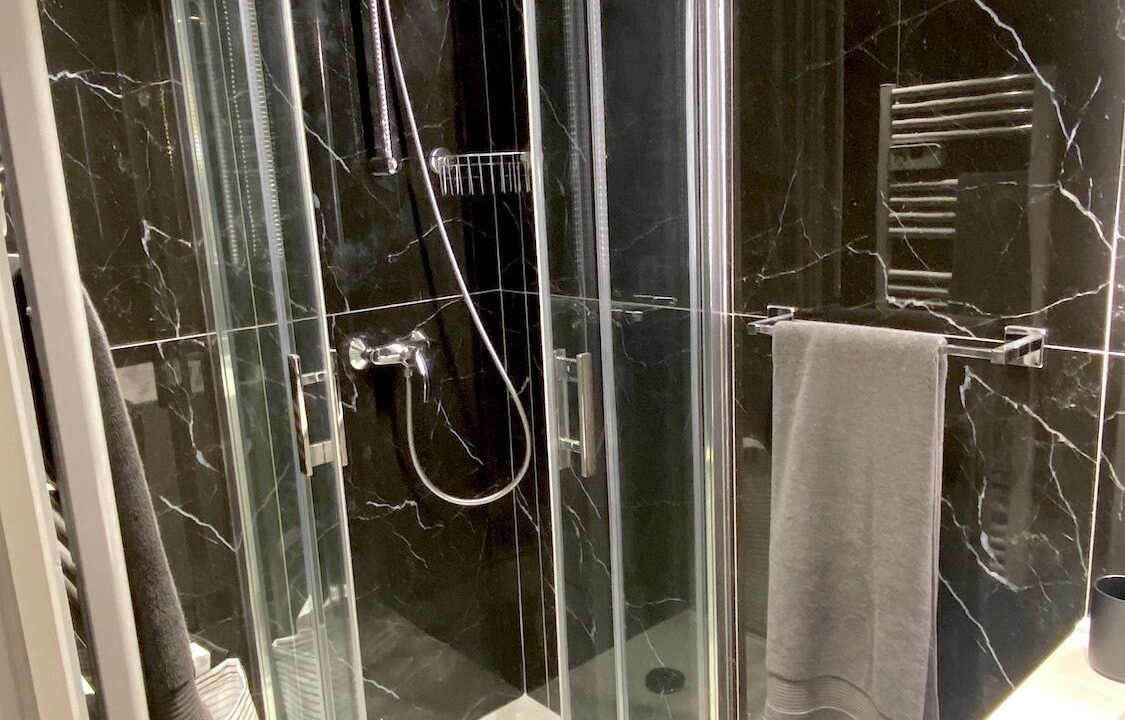 Photo of Bathroom in Batignolles