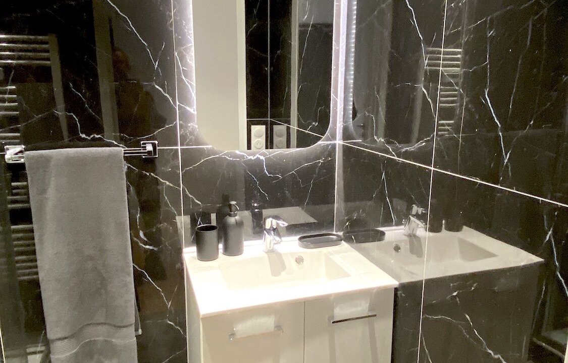 Photo of Bathroom in Batignolles