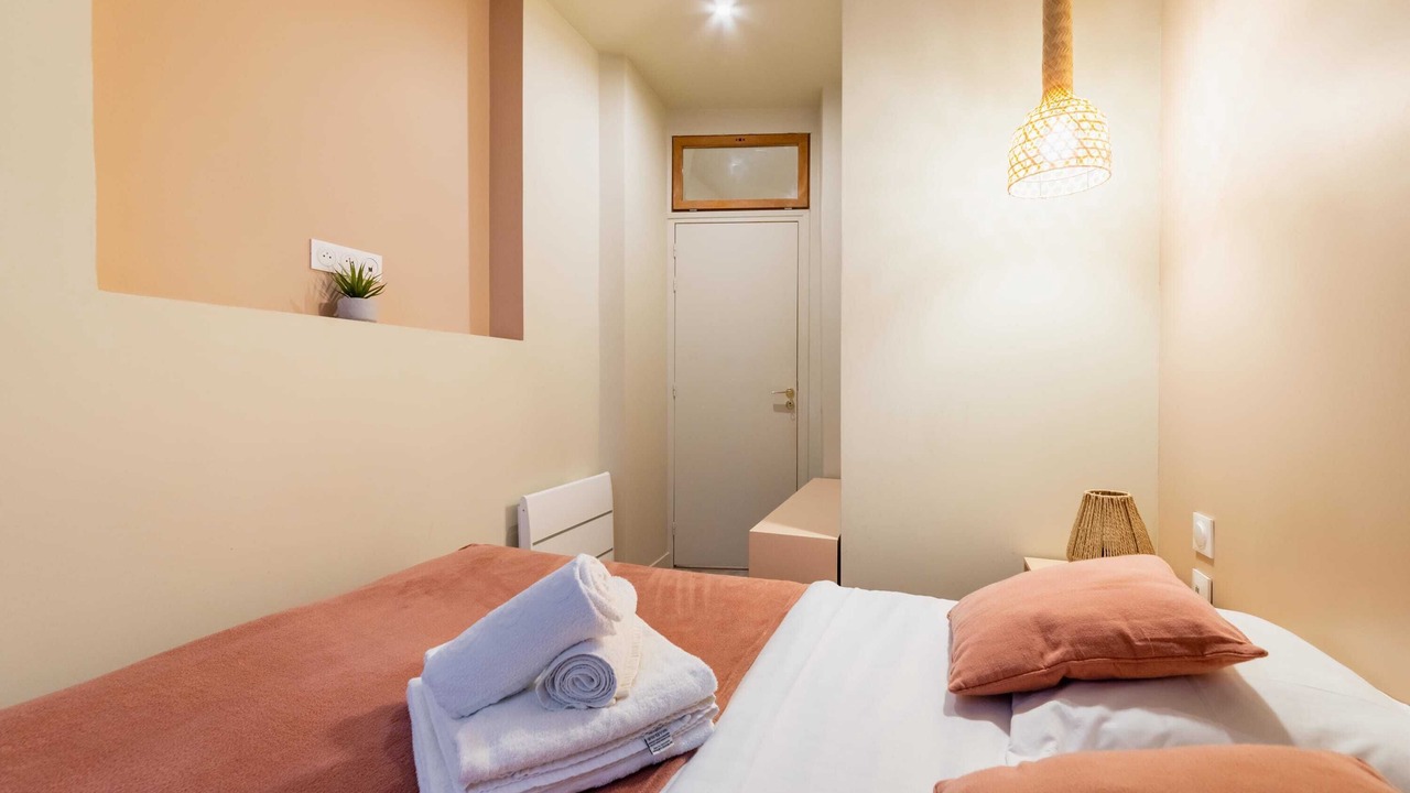 Photo of Bedroom in Quartier de la Folie-Mericourt