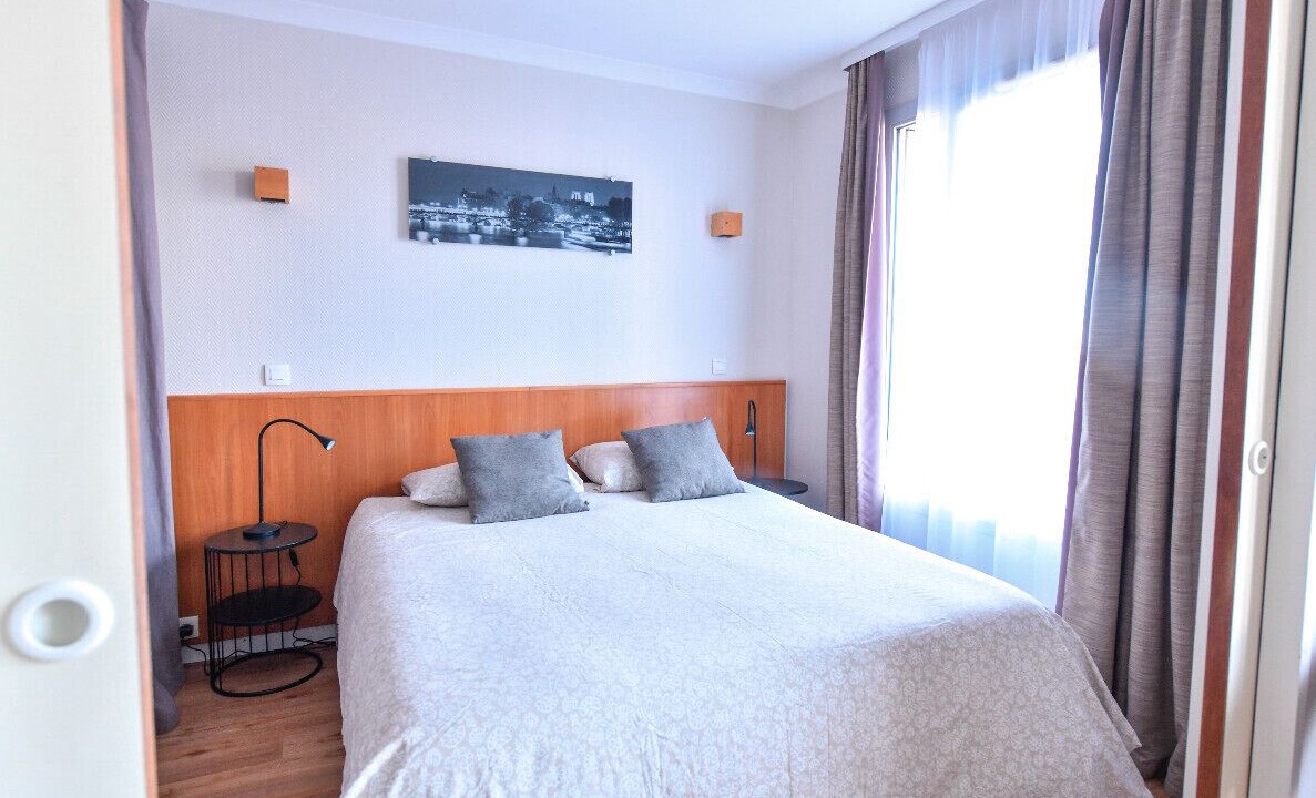 Photo of Bedroom in Combat