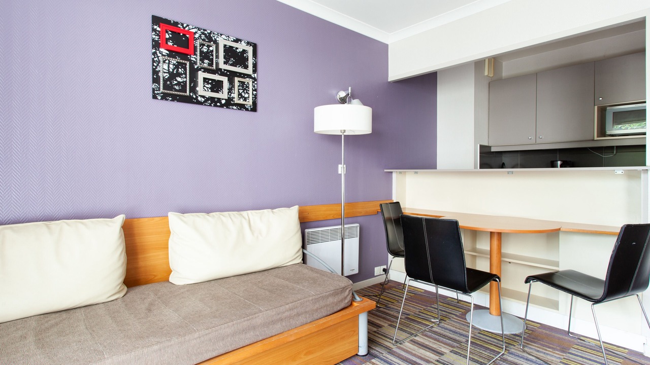 Photo of Livingroom in Combat