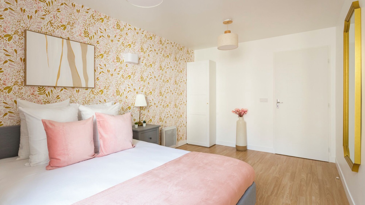 Photo of Bedroom in 8th Arrondissement