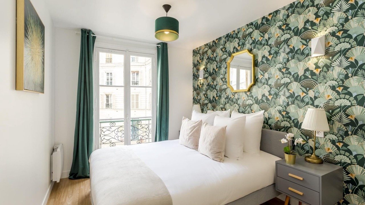 Photo of Bedroom in 8th Arrondissement