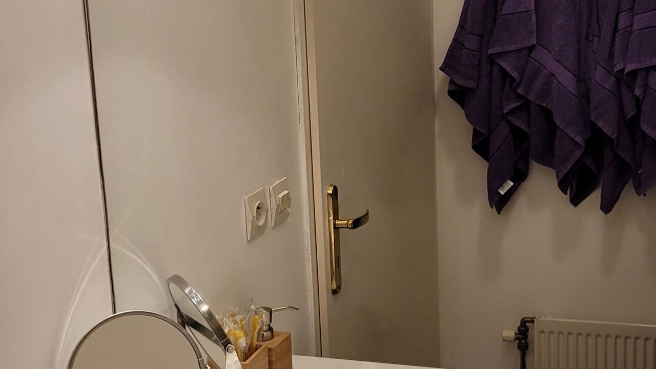 Photo of Bathroom in Emerainville