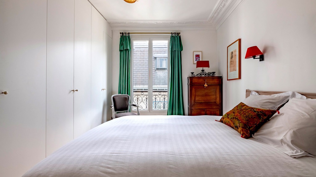 Photo of Bedroom in 10th Arrondissement