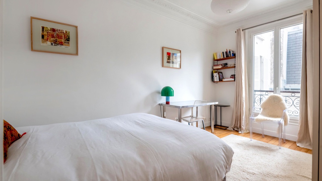 Photo of Bedroom in 10th Arrondissement