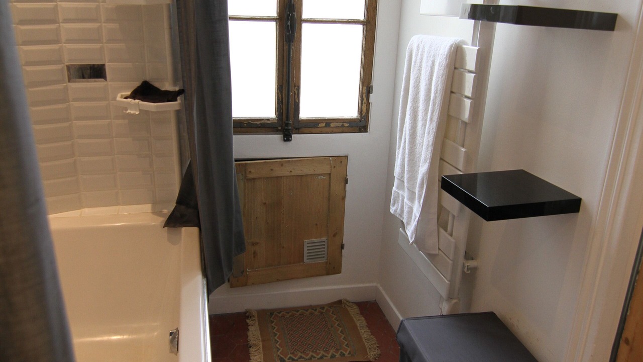 Photo of Bathroom in Belleville