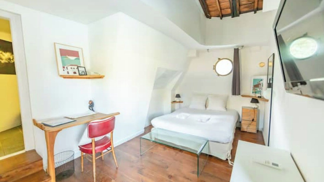 Photo of Bedroom in Puteaux